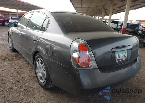 2005 Nissan Altima 2.5 S z USA, uszkodzony, nr VIN 1N4AL11D15N429361